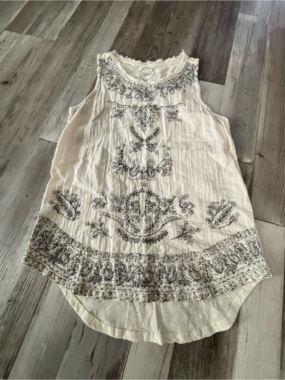 Lucky Brand Cream Sleeveless Embroidered Tunic Tank